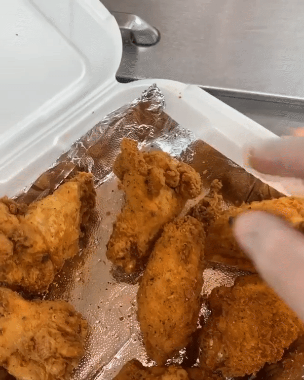 TASTY’S 15pc  wing